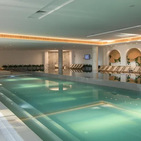 Ensana Aquahouse Otel 5*