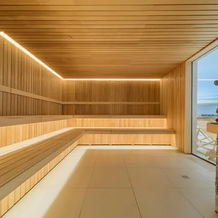 Ensana Aquahouse 5* Aziz Konstantin ve Elena