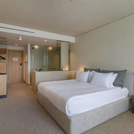 Ensana Aquahouse Otel