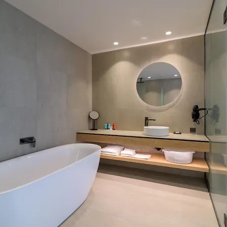 Ensana Aquahouse Otel 5*