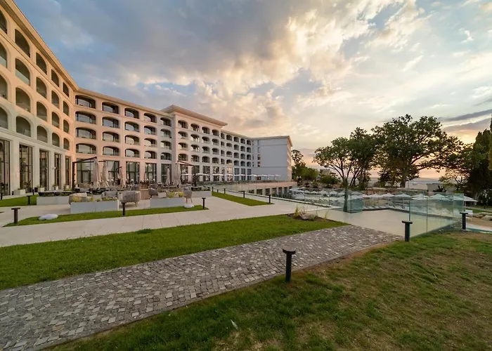 Ensana Aquahouse Hotell