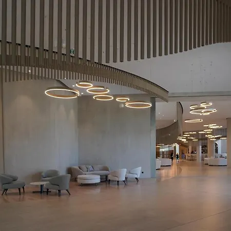 Ensana Aquahouse فندق