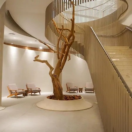 Ensana Aquahouse סנט קונסטנטין והלנה