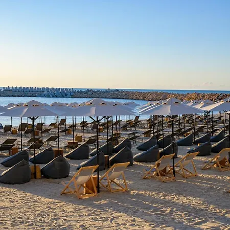 Ensana Aquahouse سينتس قسطنطين وهيلينا