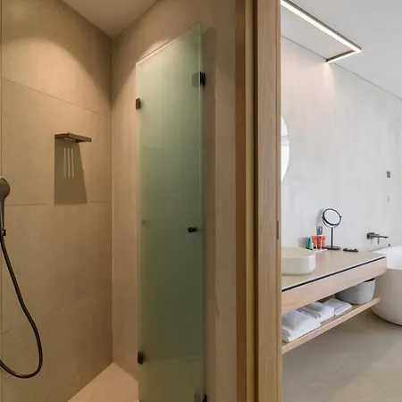 Ensana Aquahouse סנט קונסטנטין והלנה