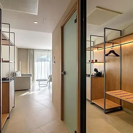 Ensana Aquahouse فندق