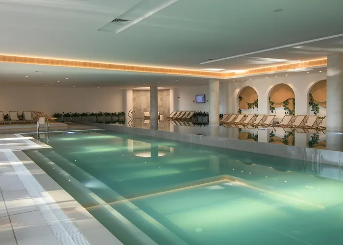 Ensana Aquahouse Hotel 5*