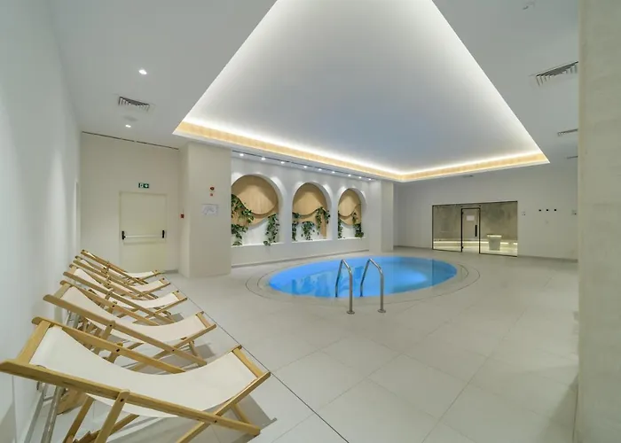 Ensana Aquahouse Hotel