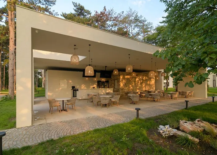 Хотел Ensana Aquahouse