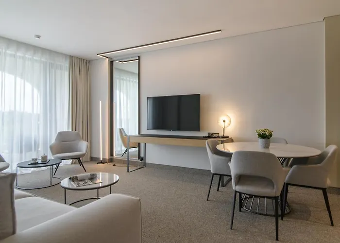 Ensana Aquahouse Hotel