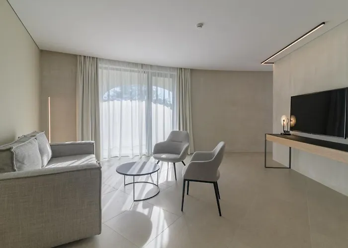 Ensana Aquahouse Hotel