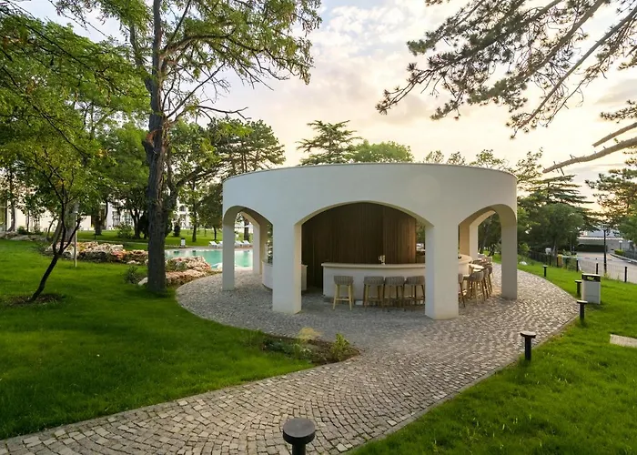 Ensana Aquahouse Hotel